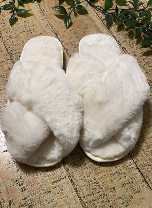 Kids Premium Fluffy Slippers - Team Bride